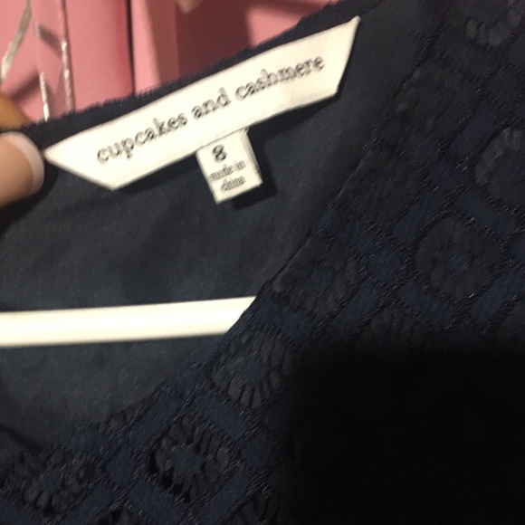 Cupcakes and cashmere classy lace elegant dress - Picture 3 of 3